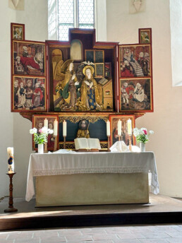 Kartäuser Kirche Innenansicht Altar