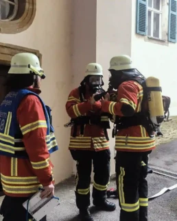 feuerwehr auf schloss baldern